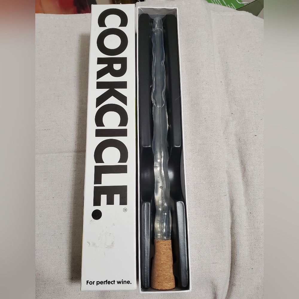 NWOT Corkcicle Air Wine Chiller